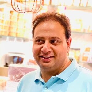 Dr Naveed Nazir Shah